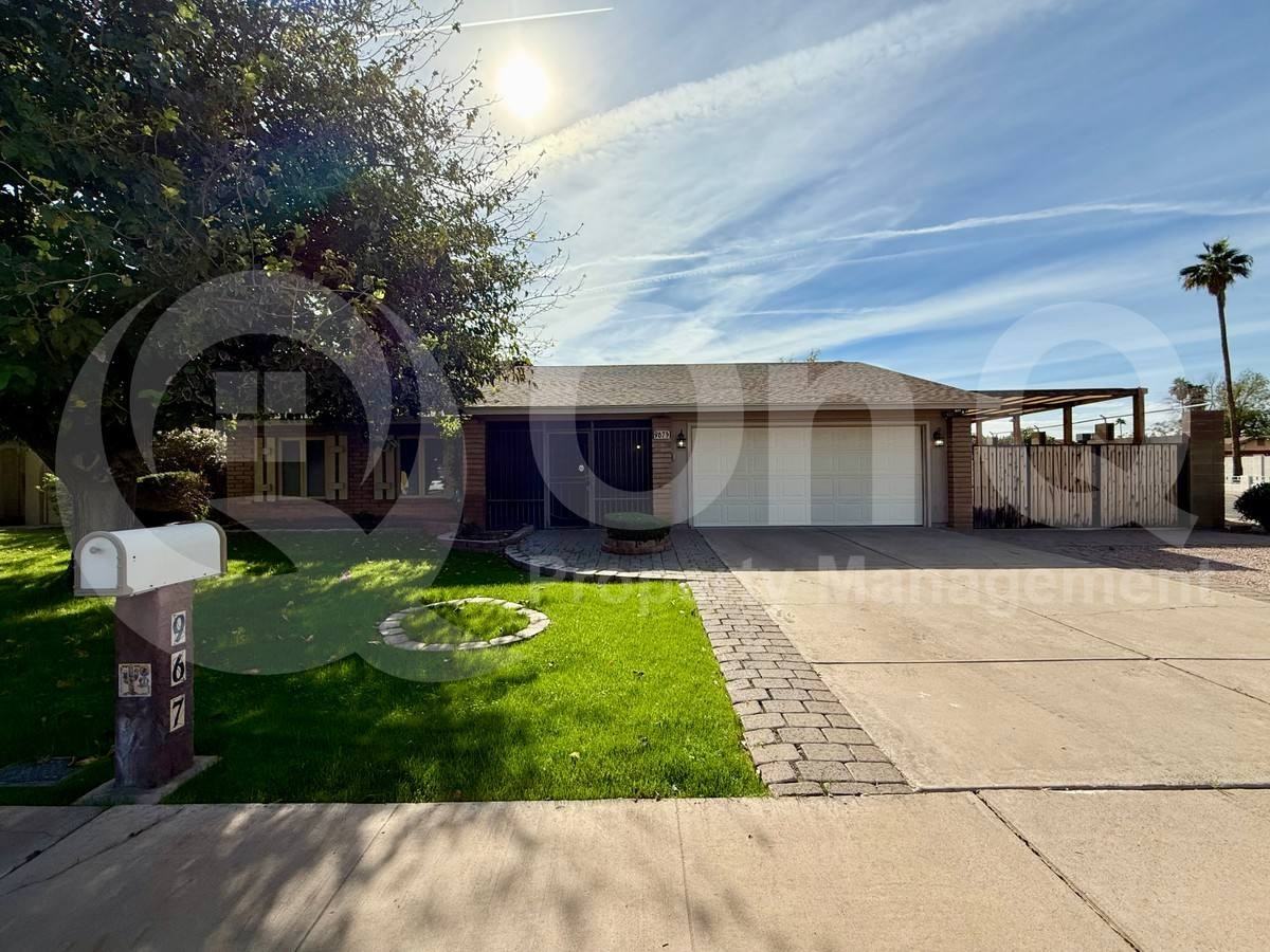 967 W La Jolla Dr - Photo 3 of 10