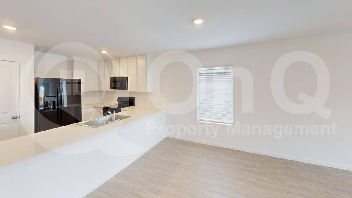6744 Teal Cir - Photo 4 of 10