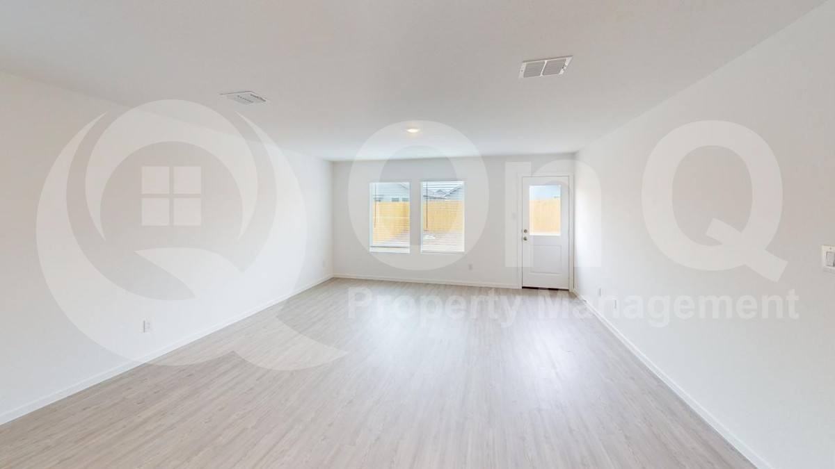 6744 Teal Cir - Photo 6 of 10