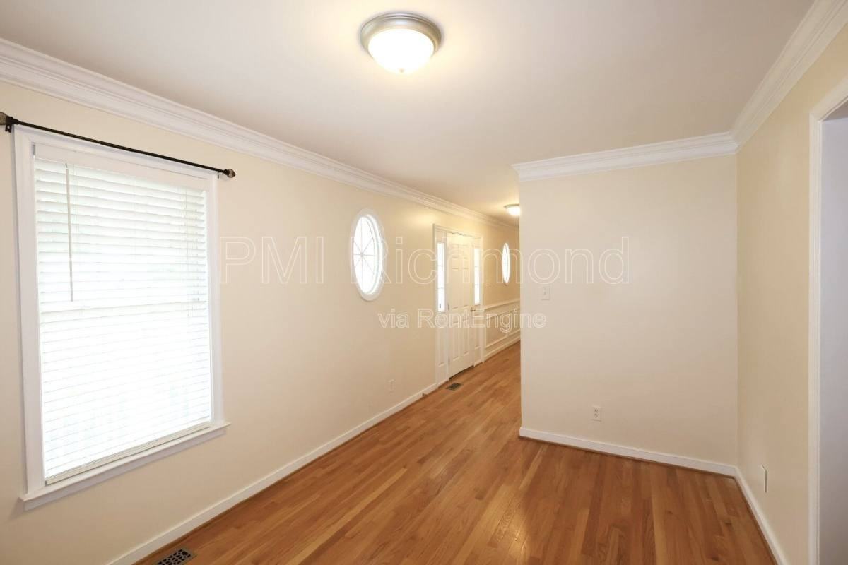 3713 Mill Meadow Dr - Photo 3 of 10