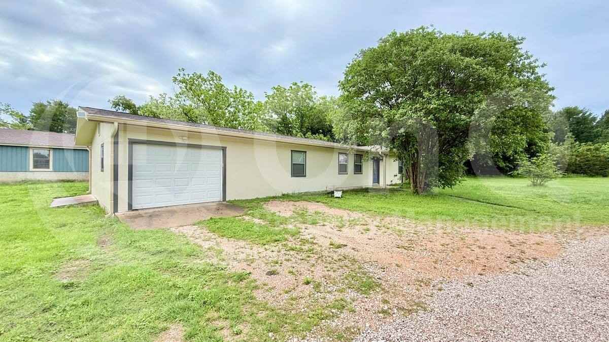 702 3767 FM #963 - Photo 2 of 10