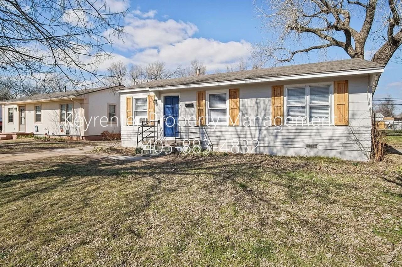 3937 Sw 27th Pl - Photo 3 of 28
