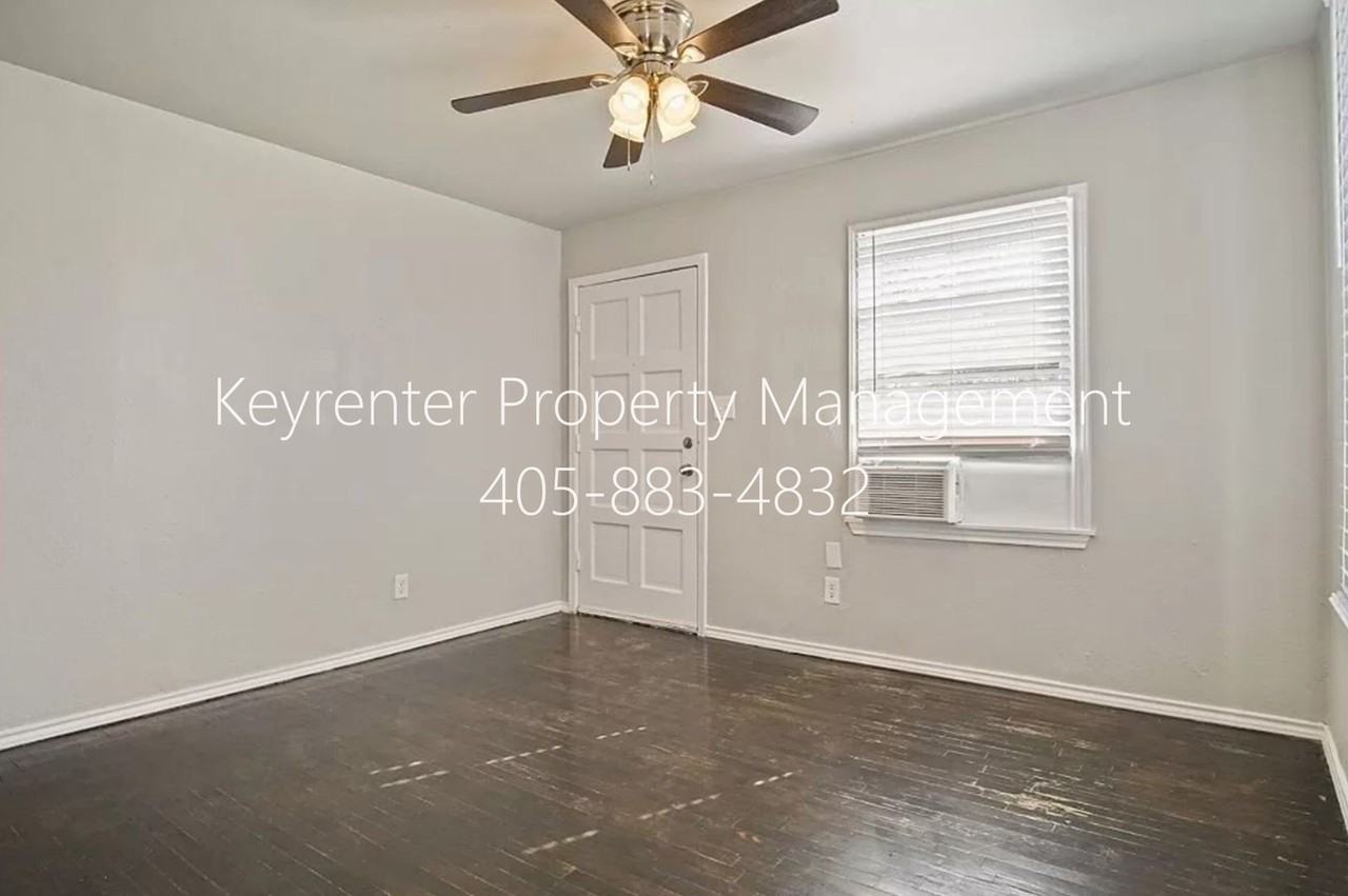 3937 Sw 27th Pl - Photo 7 of 28