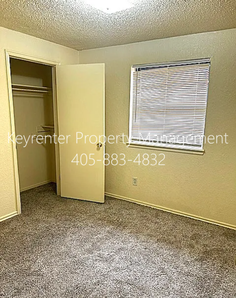 5316 S Briarwood Dr - Photo 4 of 10