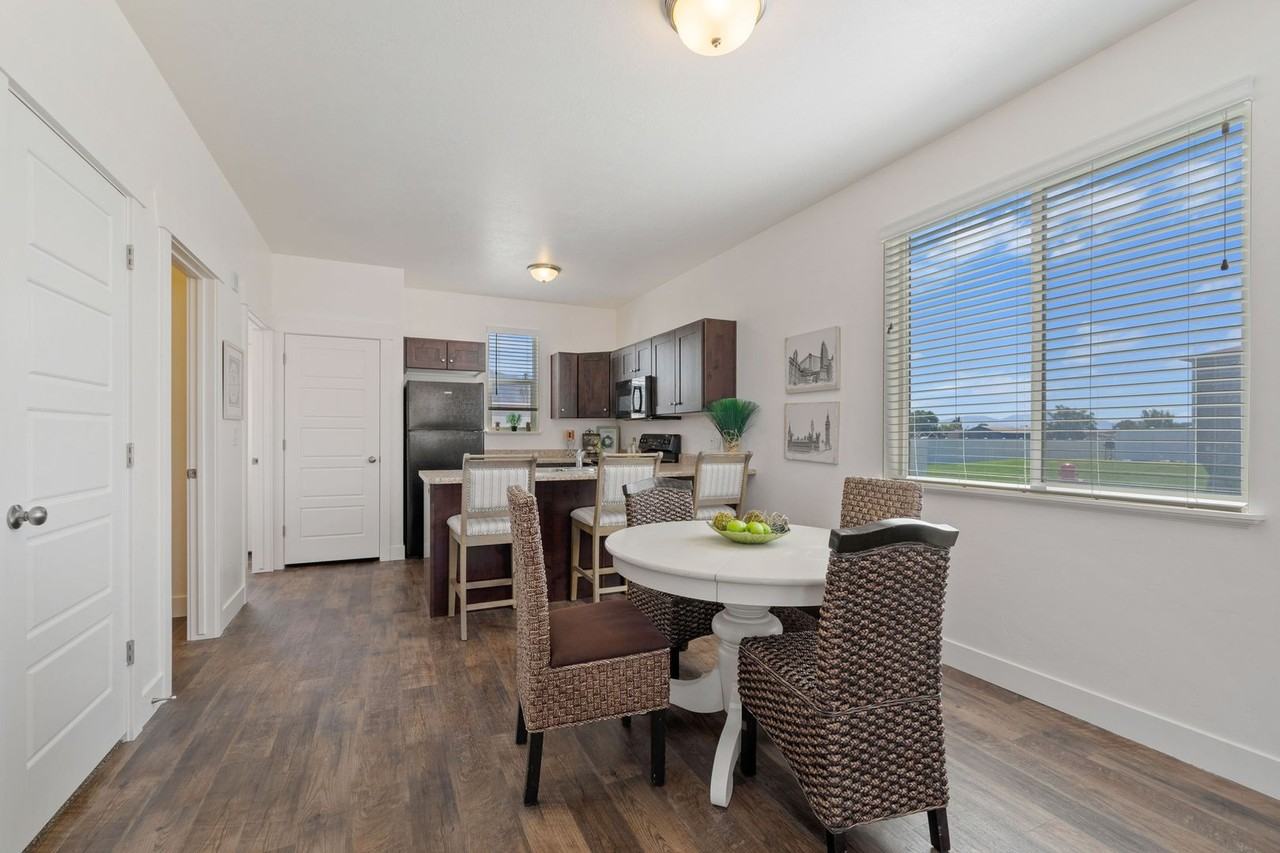 Tremonton Pines Apts - Photo 4 of 17