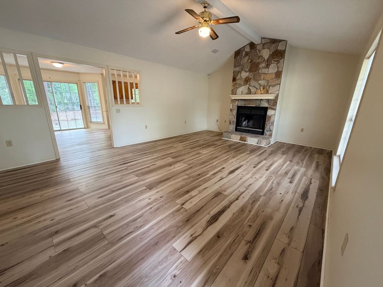 1109 Timber Line Dr - Photo 3 of 25