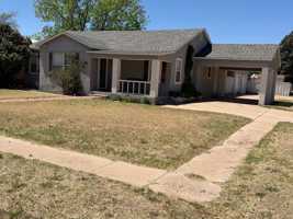 featured image of 1700 S Avenue B