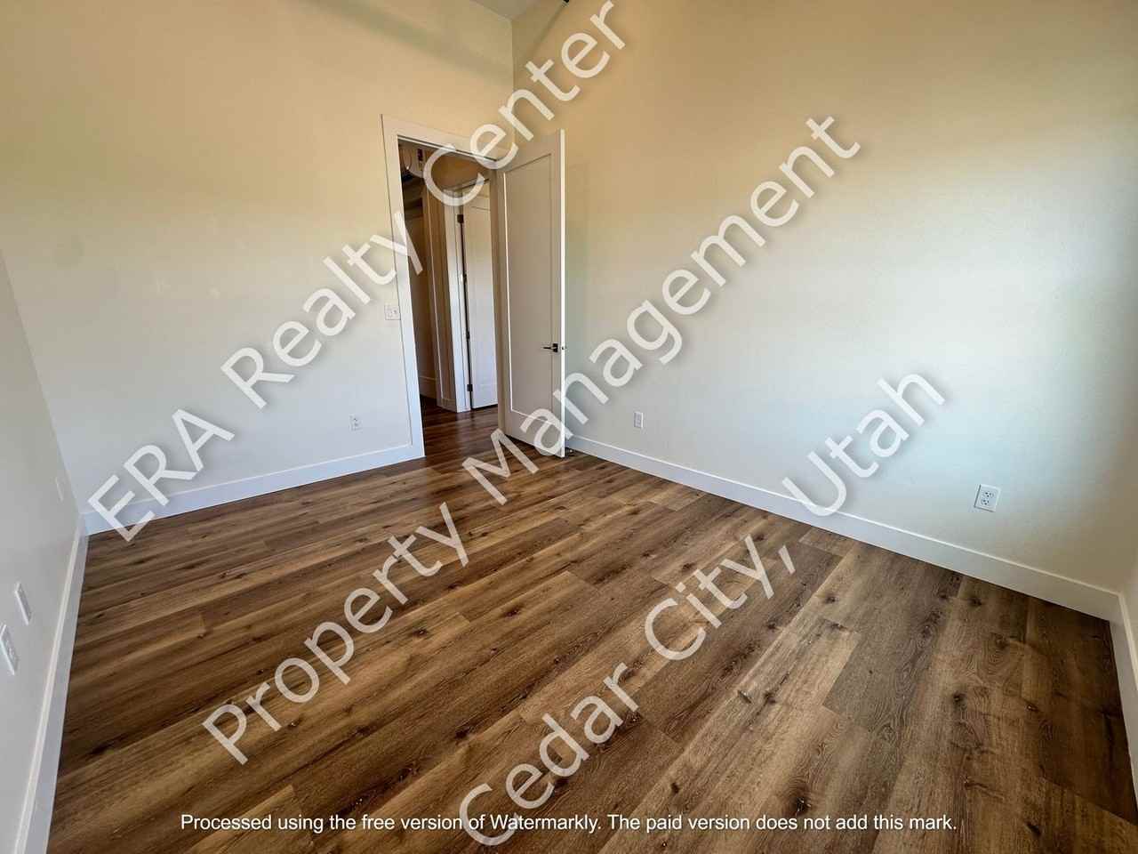 101 101 E Nichols Canyon Rd. A2 UR - Photo 2 of 17