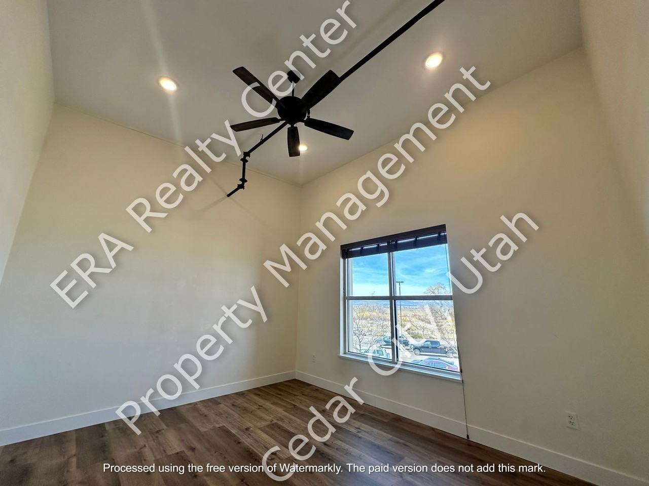 101 101 E Nichols Canyon Rd. A2 UR - Photo 3 of 17