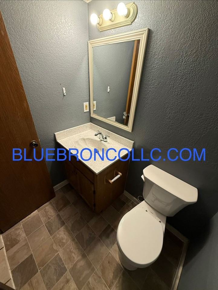 106 Sw Oxford Pl - Photo 3 of 11