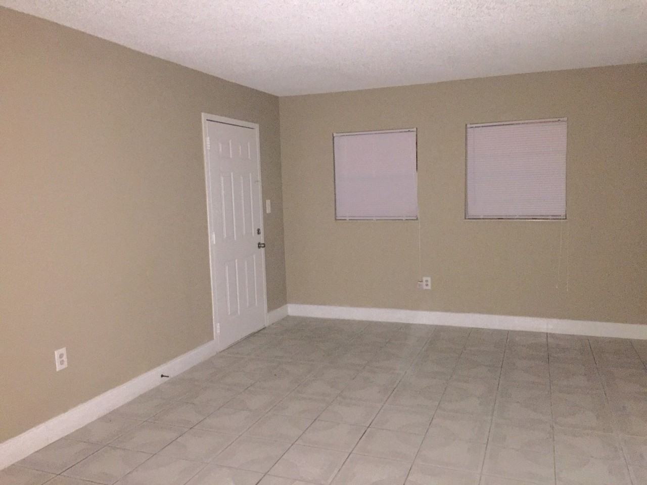 830 Sky Lake Cir - Photo 4 of 5