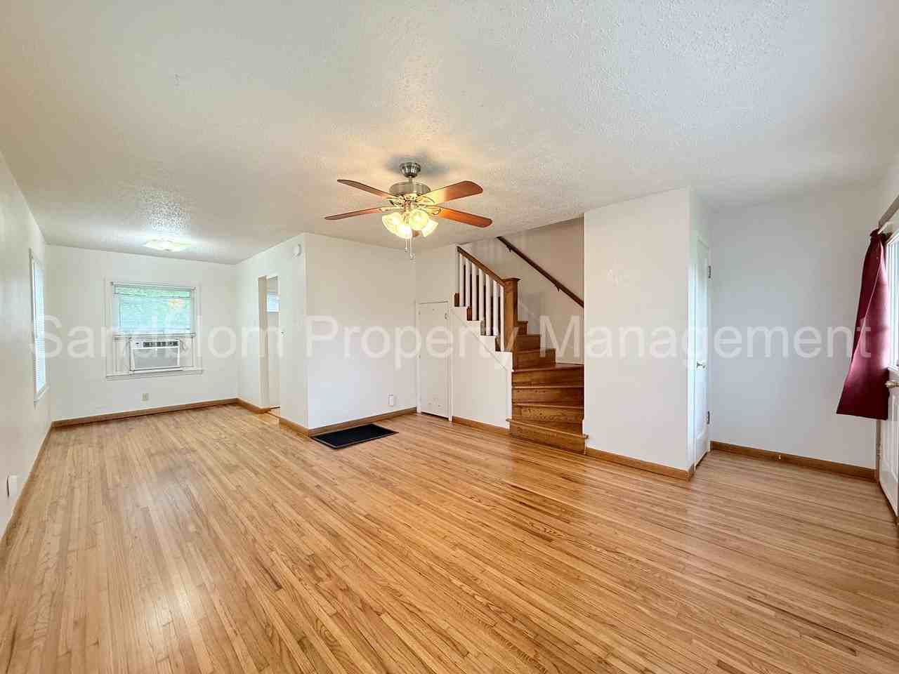 1135 E 37th St - Photo 4 of 18