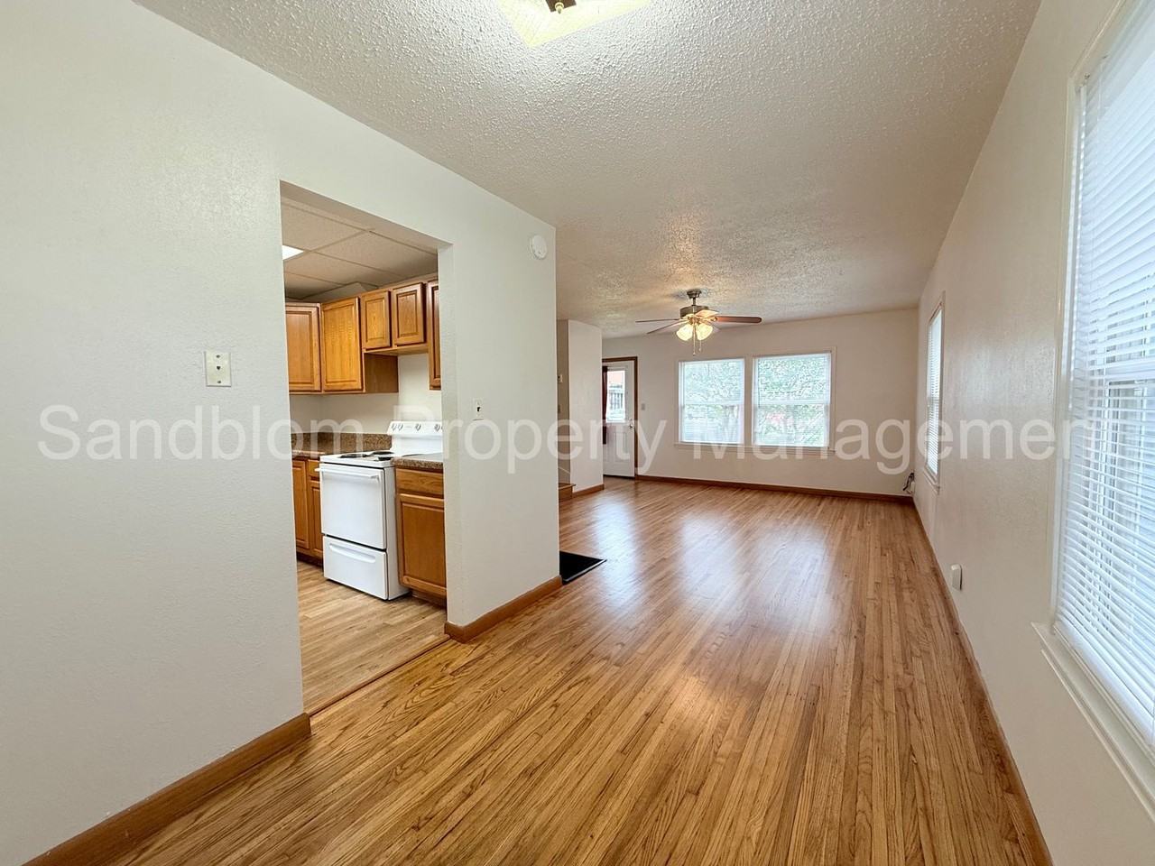 1135 E 37th St - Photo 6 of 18