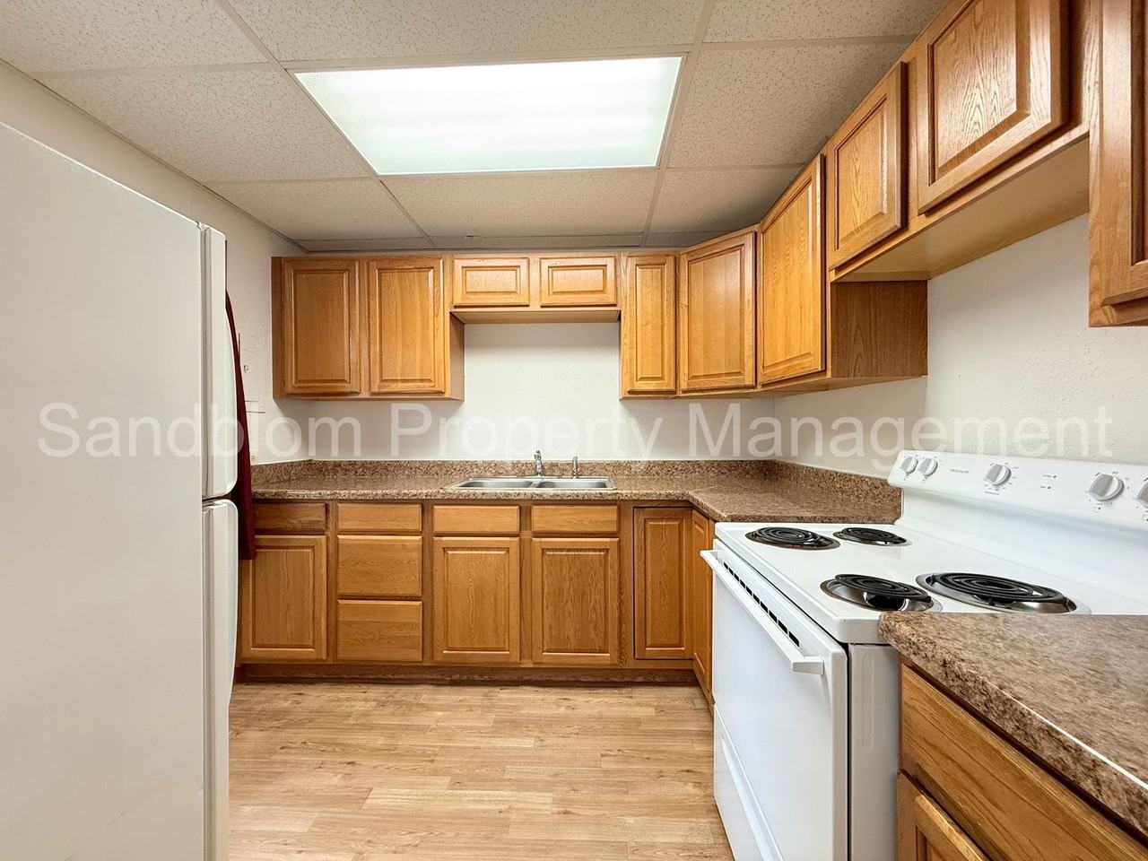 1135 E 37th St - Photo 7 of 18