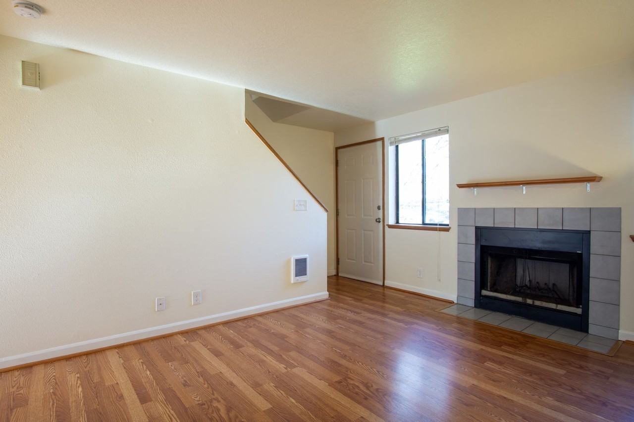 8363 Sw Durham Rd #06 - Photo 2 of 17