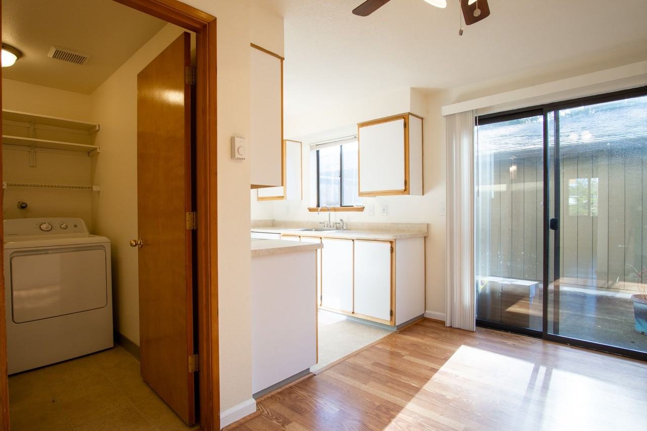 8363 Sw Durham Rd #06 - Photo 5 of 17