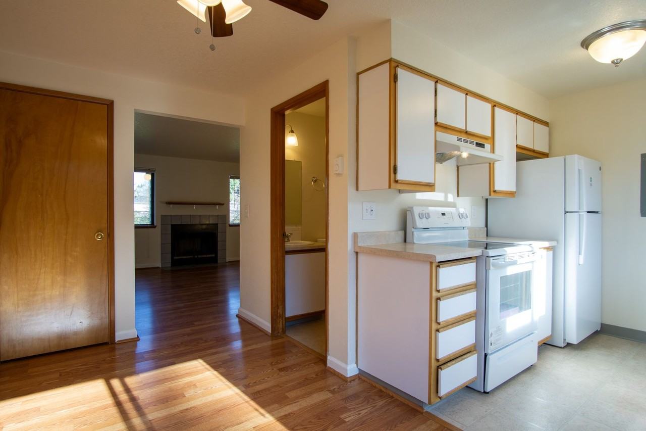 8363 Sw Durham Rd #06 - Photo 6 of 17