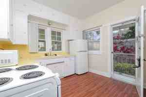 featured image of 1022 N Euclid Ave