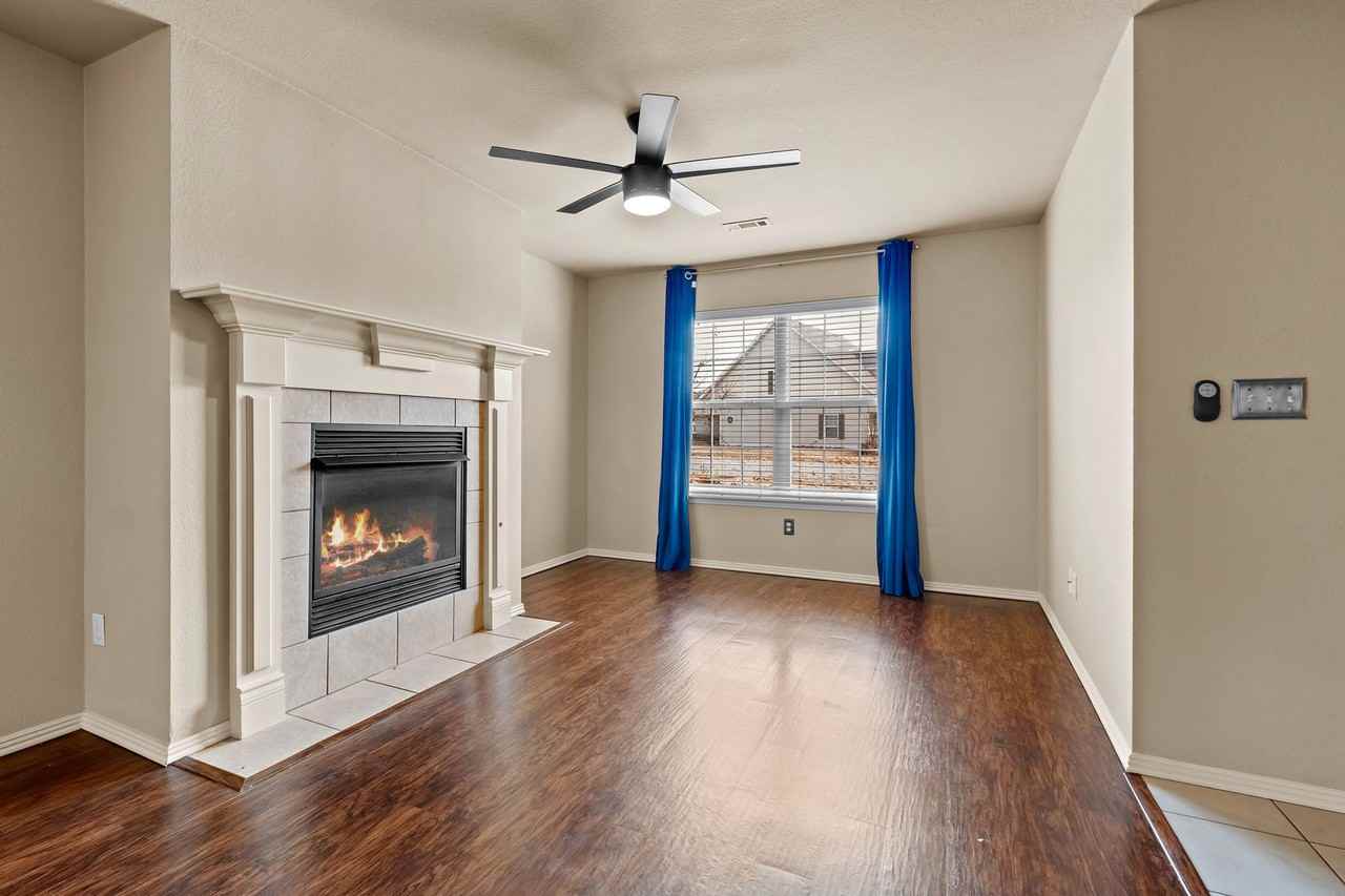 1481 S Holland Dr - Photo 6 of 29