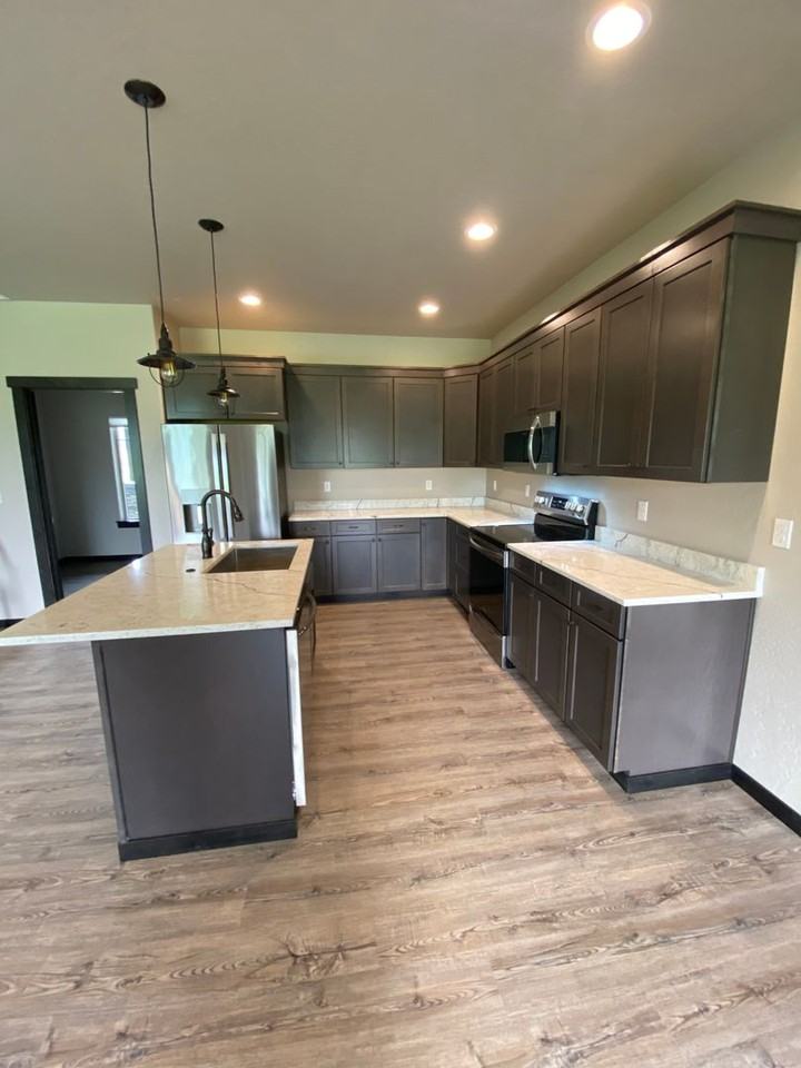 198 Ironwood Dr - Photo 3 of 26