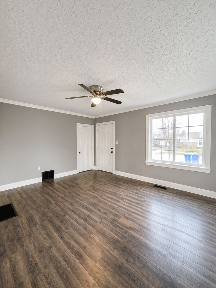 2662 Azelda St - Photo 3 of 11