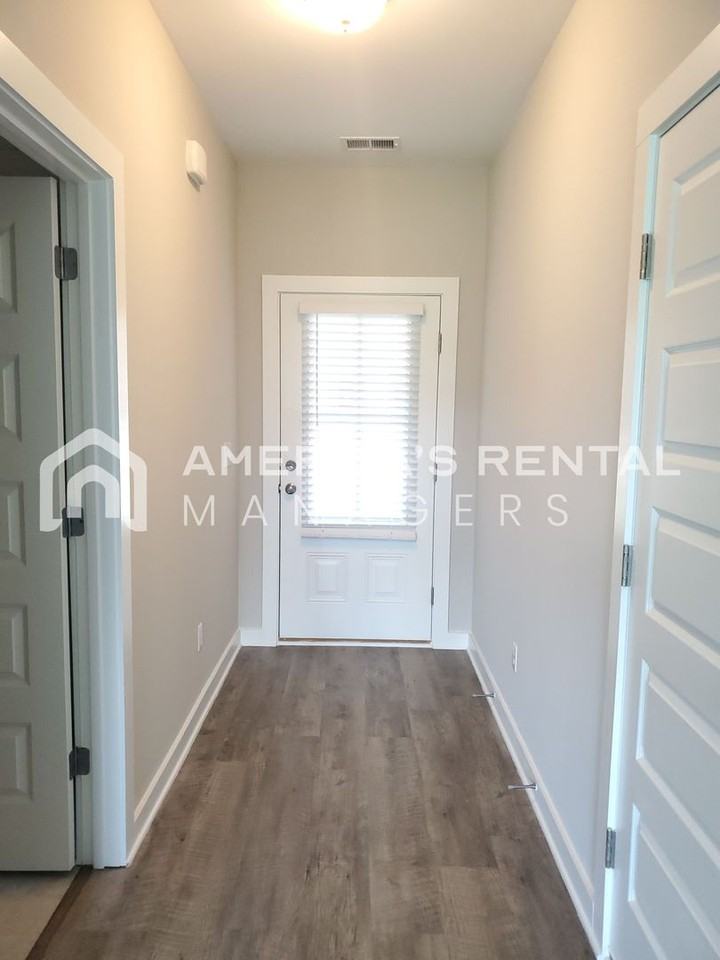 81 Ballington Way - Photo 2 of 16