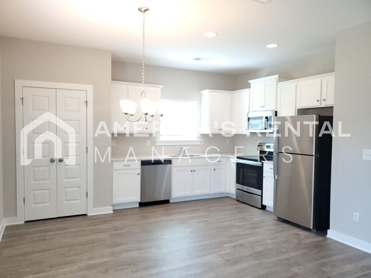 81 Ballington Way - Photo 3 of 16