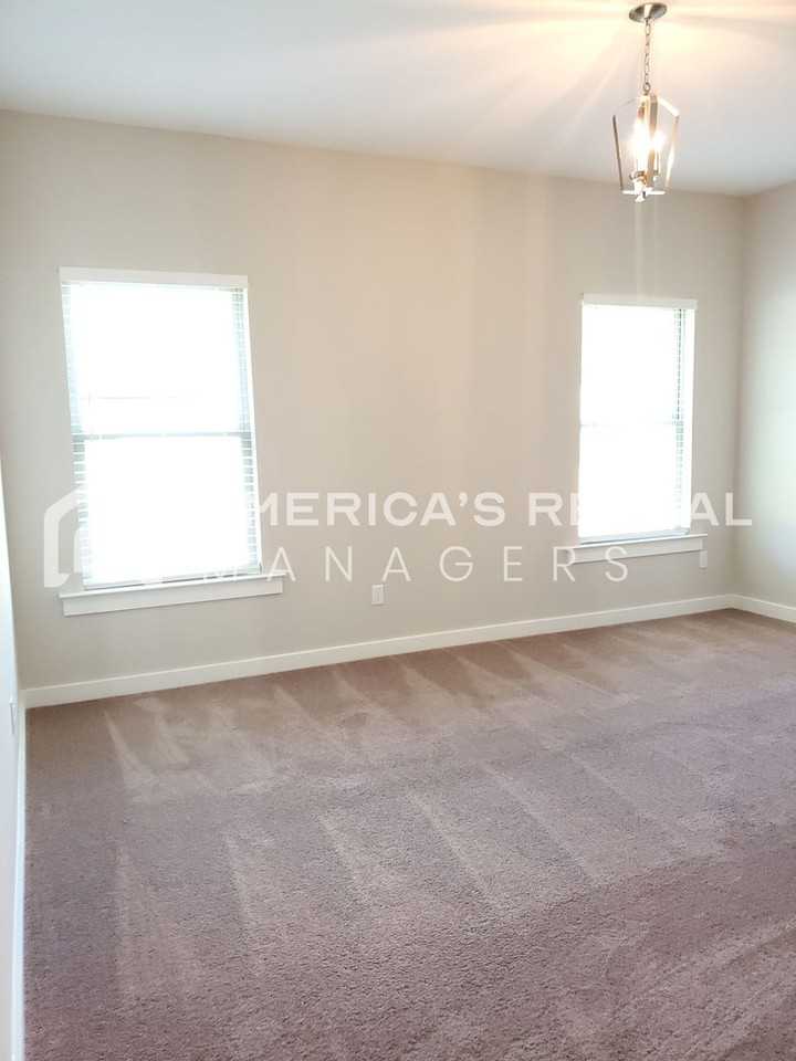 81 Ballington Way - Photo 6 of 16