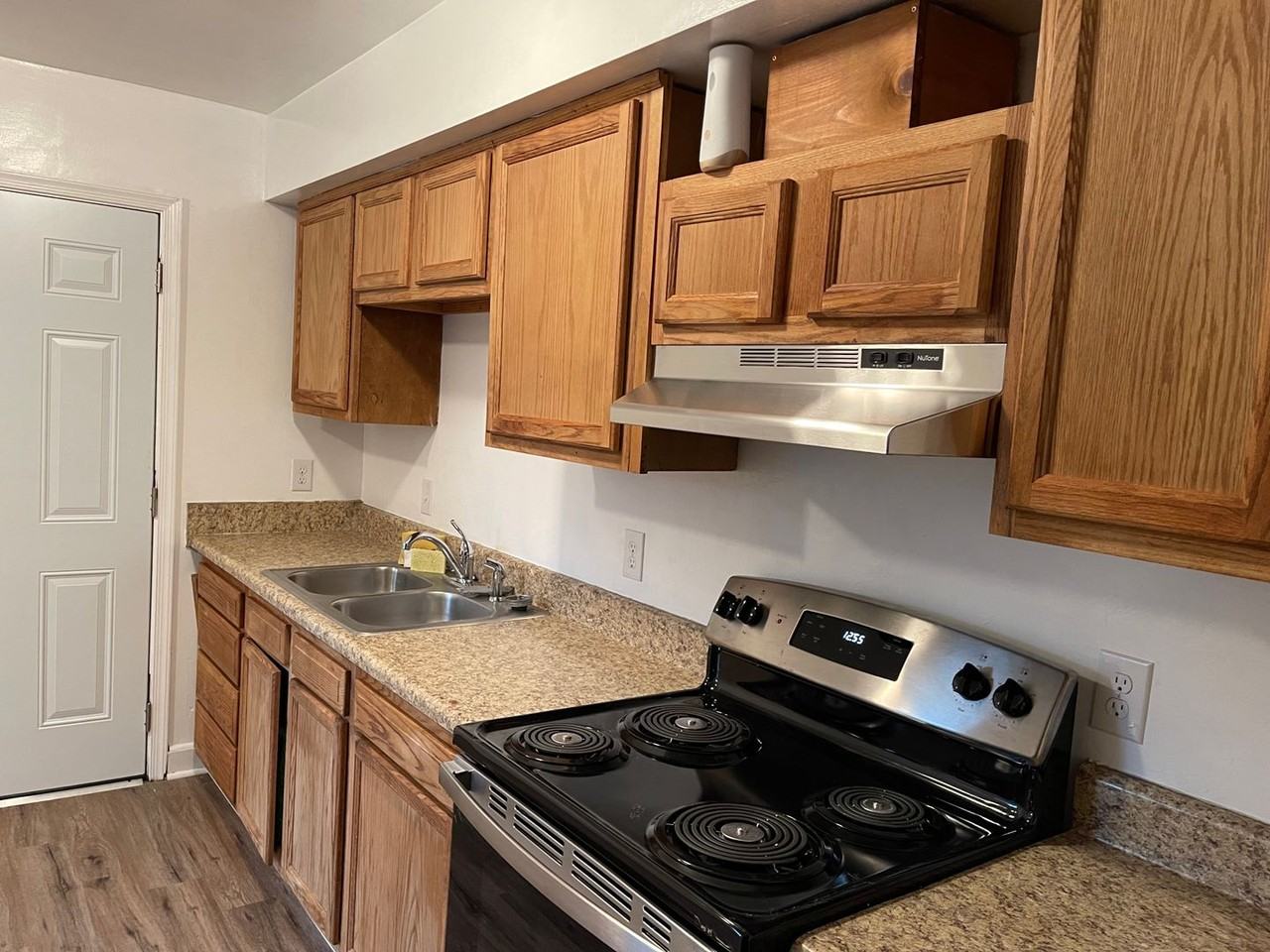 1531 Spruce St #B - Photo 5 of 25