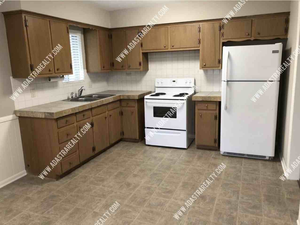 110 Brookside Dr - Photo 2 of 7