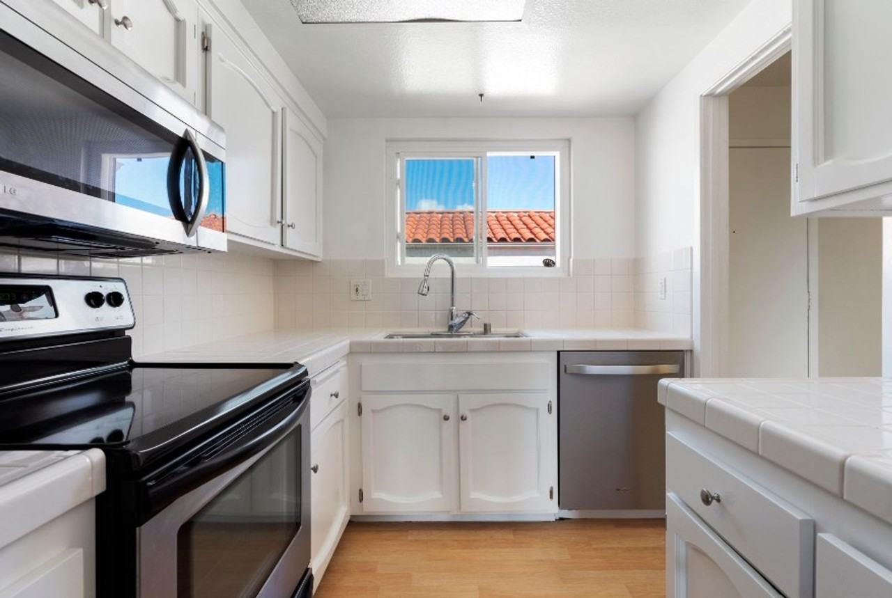 902 Caminito Madrigal #B - Photo 5 of 19