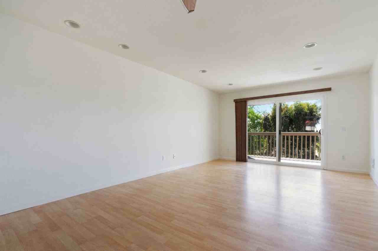 902 Caminito Madrigal #B - Photo 7 of 19
