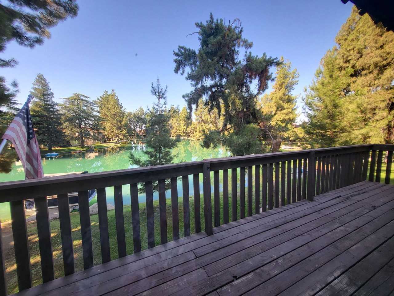 4147 Pinewood Lake Dr - Photo 3 of 32