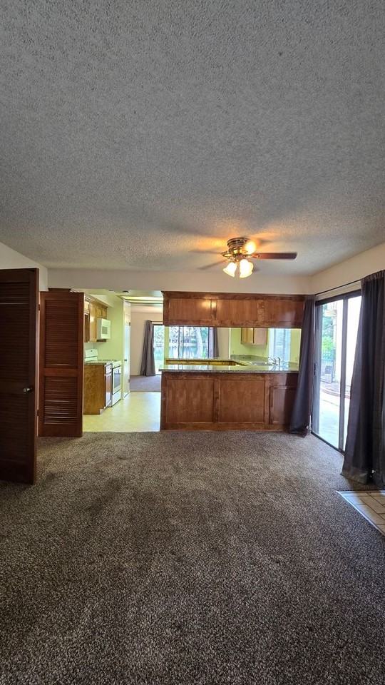 4147 Pinewood Lake Dr - Photo 7 of 32