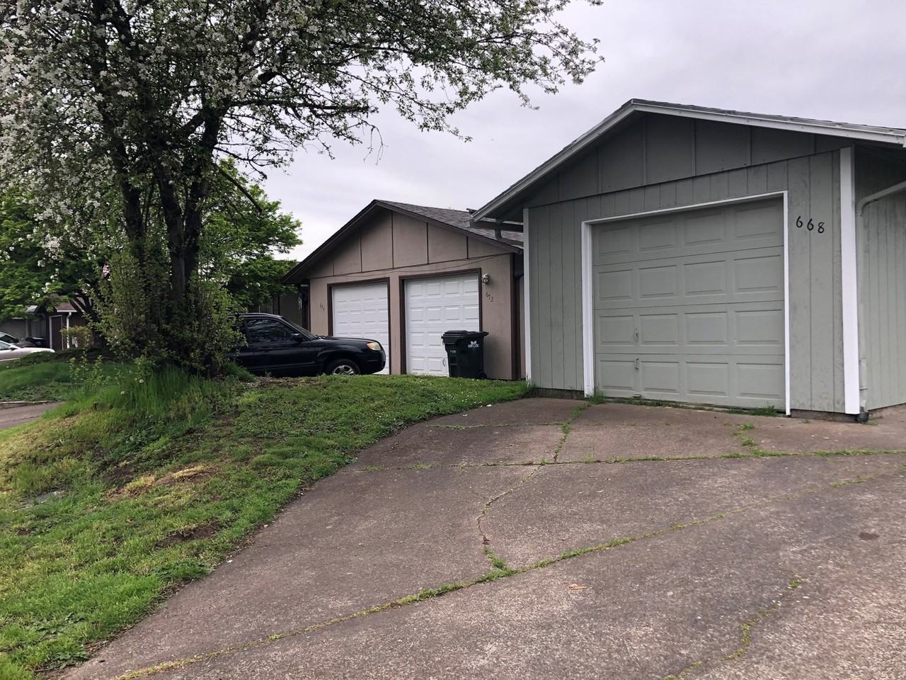 668 W Quinalt St - Photo 2 of 29