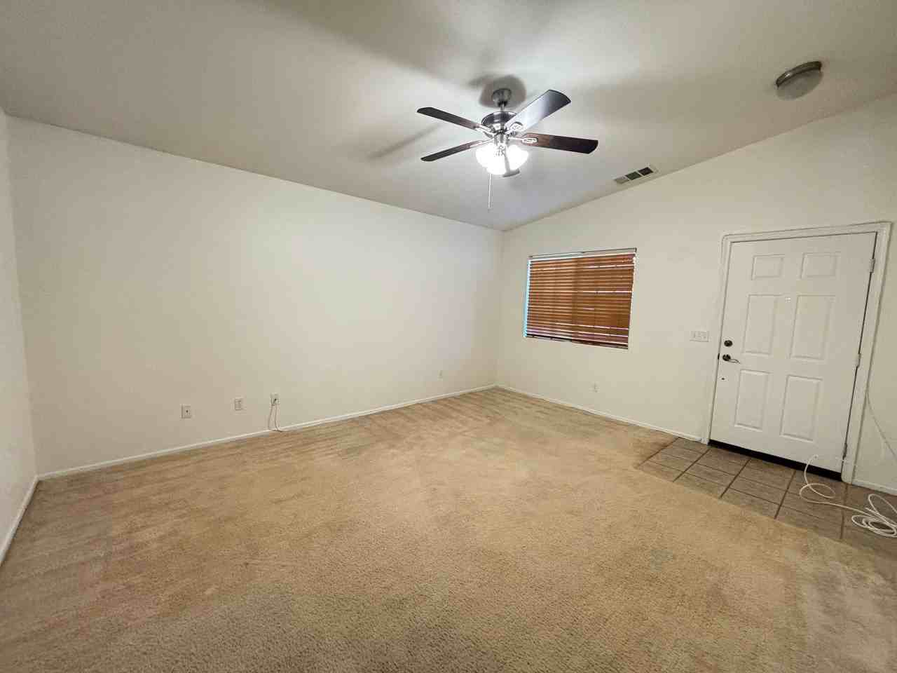 2416 W Valley Vis - Photo 6 of 29