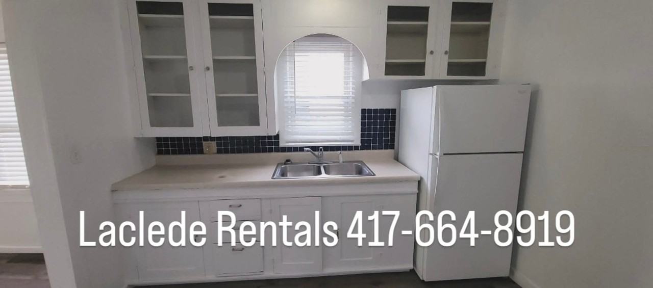 501 Hood St - Photo 5 of 9