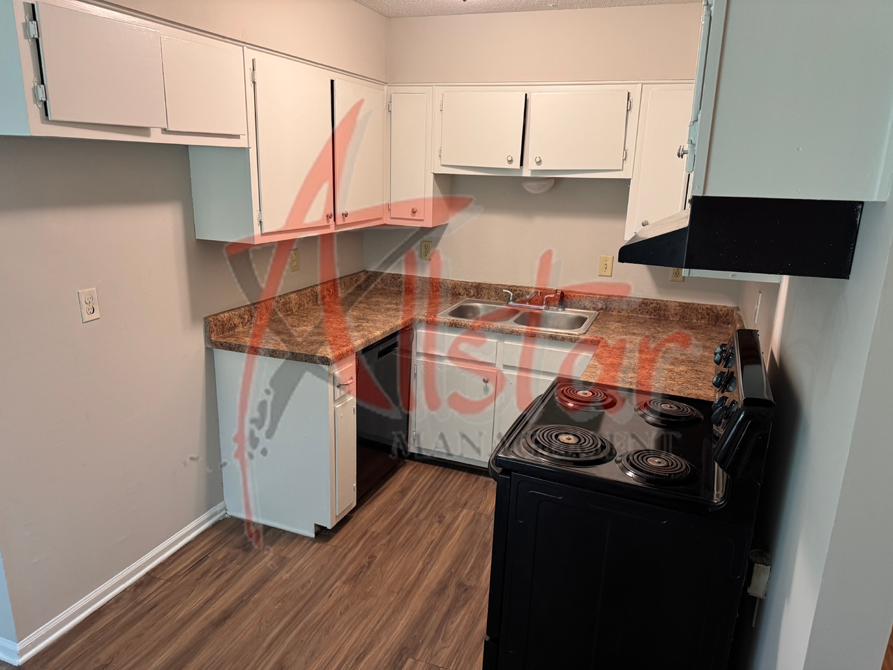 6475 Forest Glen Dr - Photo 4 of 14