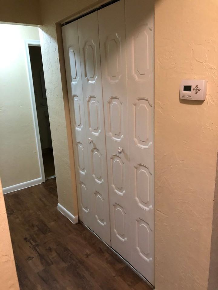 1915 Sw 42nd Ave - Photo 3 of 29