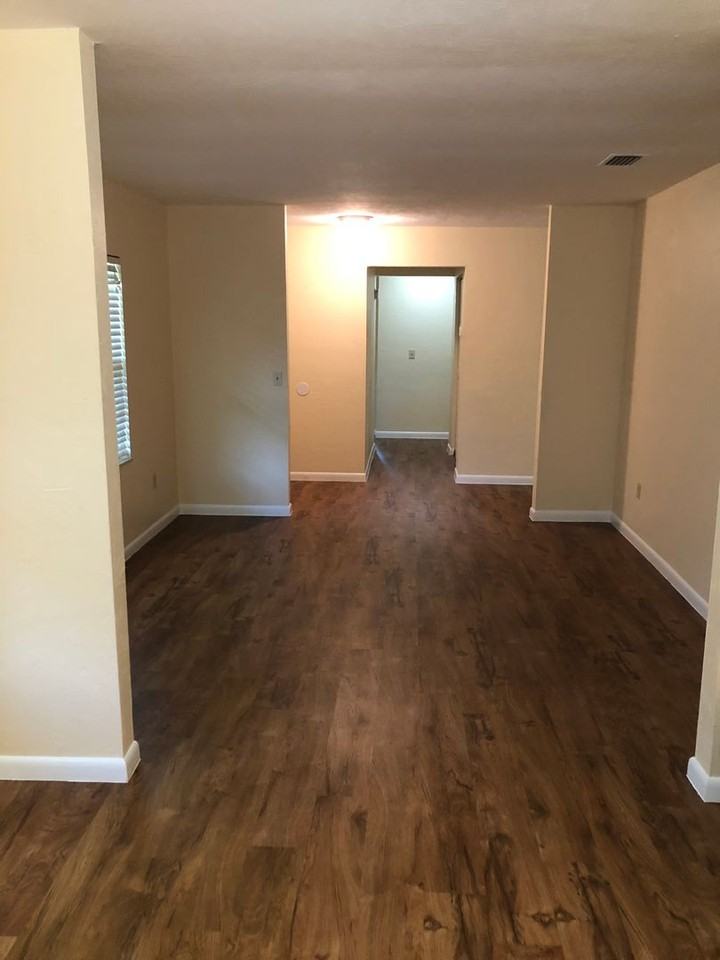 1915 Sw 42nd Ave - Photo 5 of 29