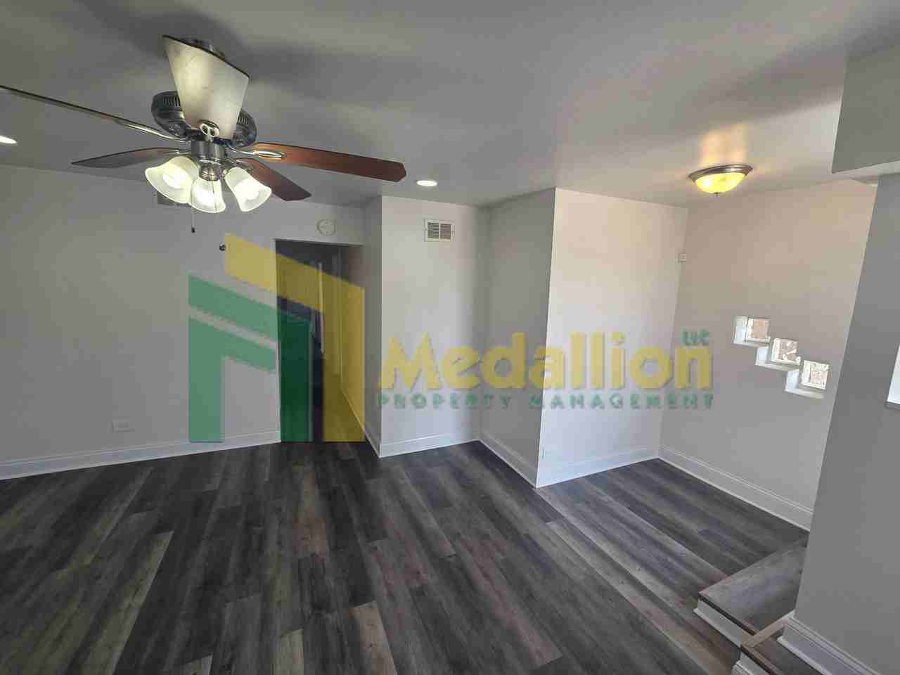 9341 S Parnell Ave - Photo 6 of 16