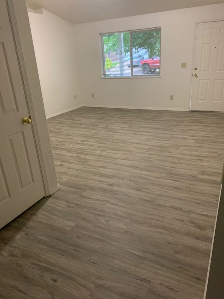 2115 Wilson Ave - Photo 2 of 6