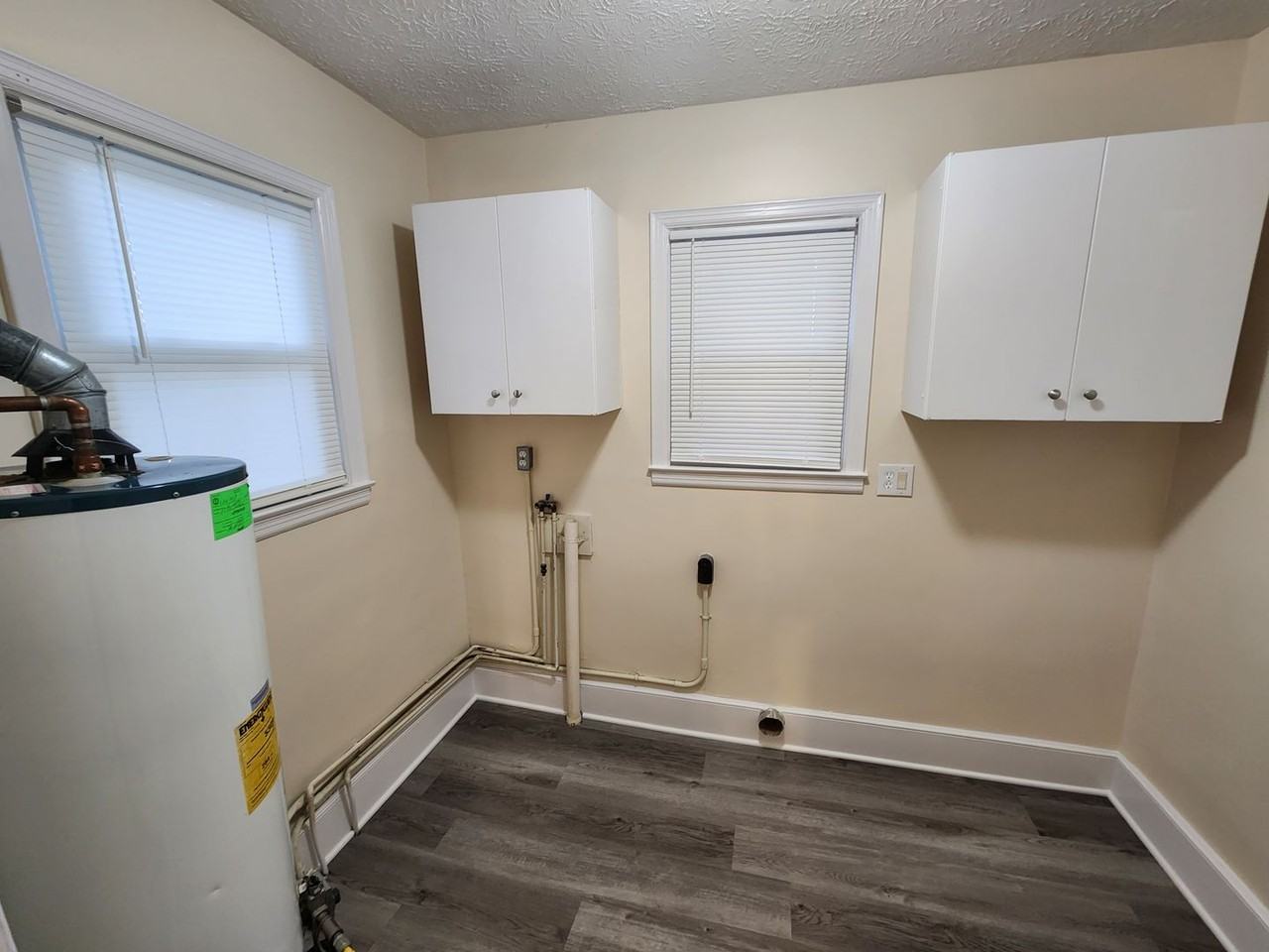 1726 Sonne Ave - Photo 7 of 16