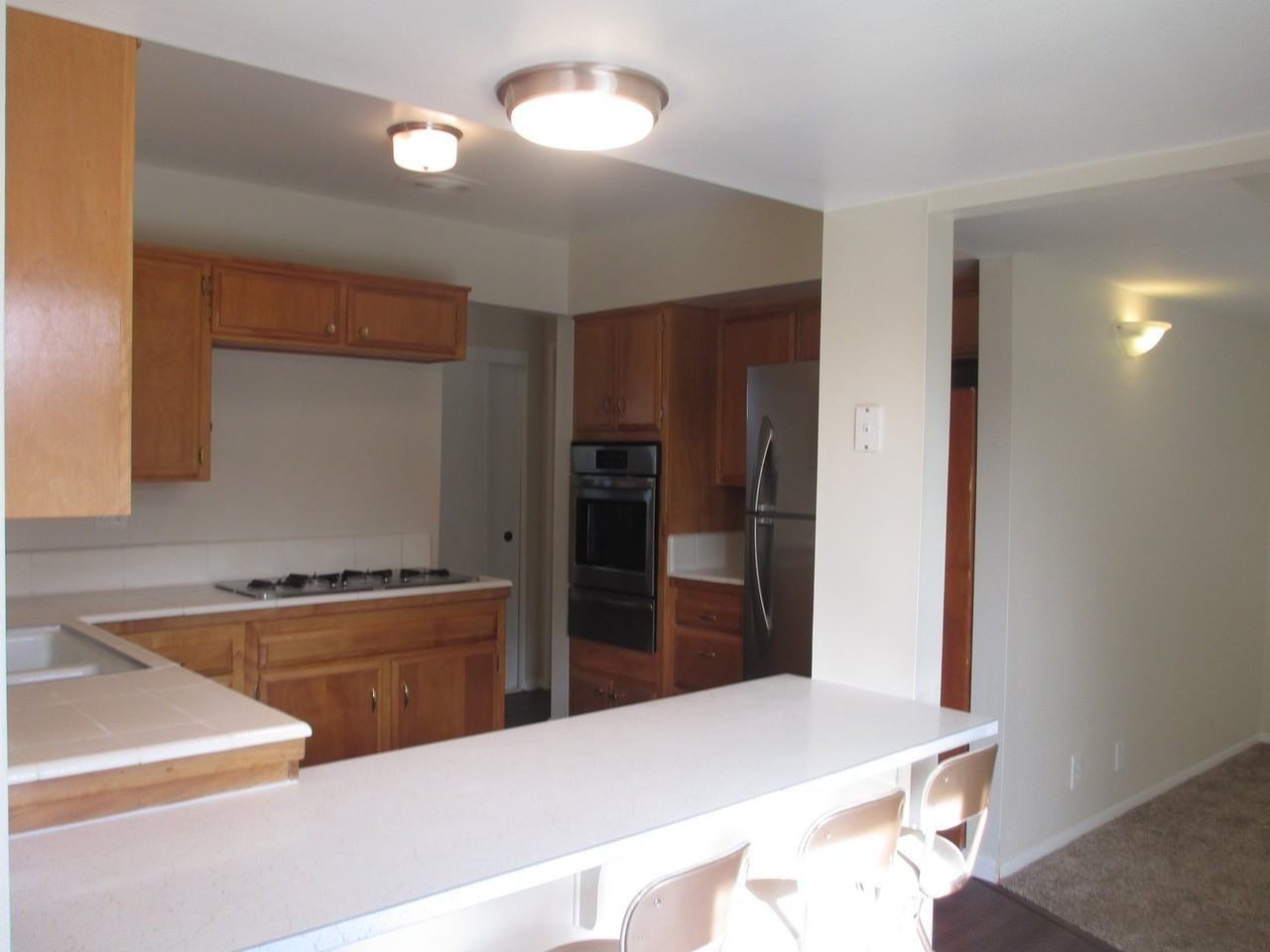 1100 Gardenia St - Photo 6 of 15