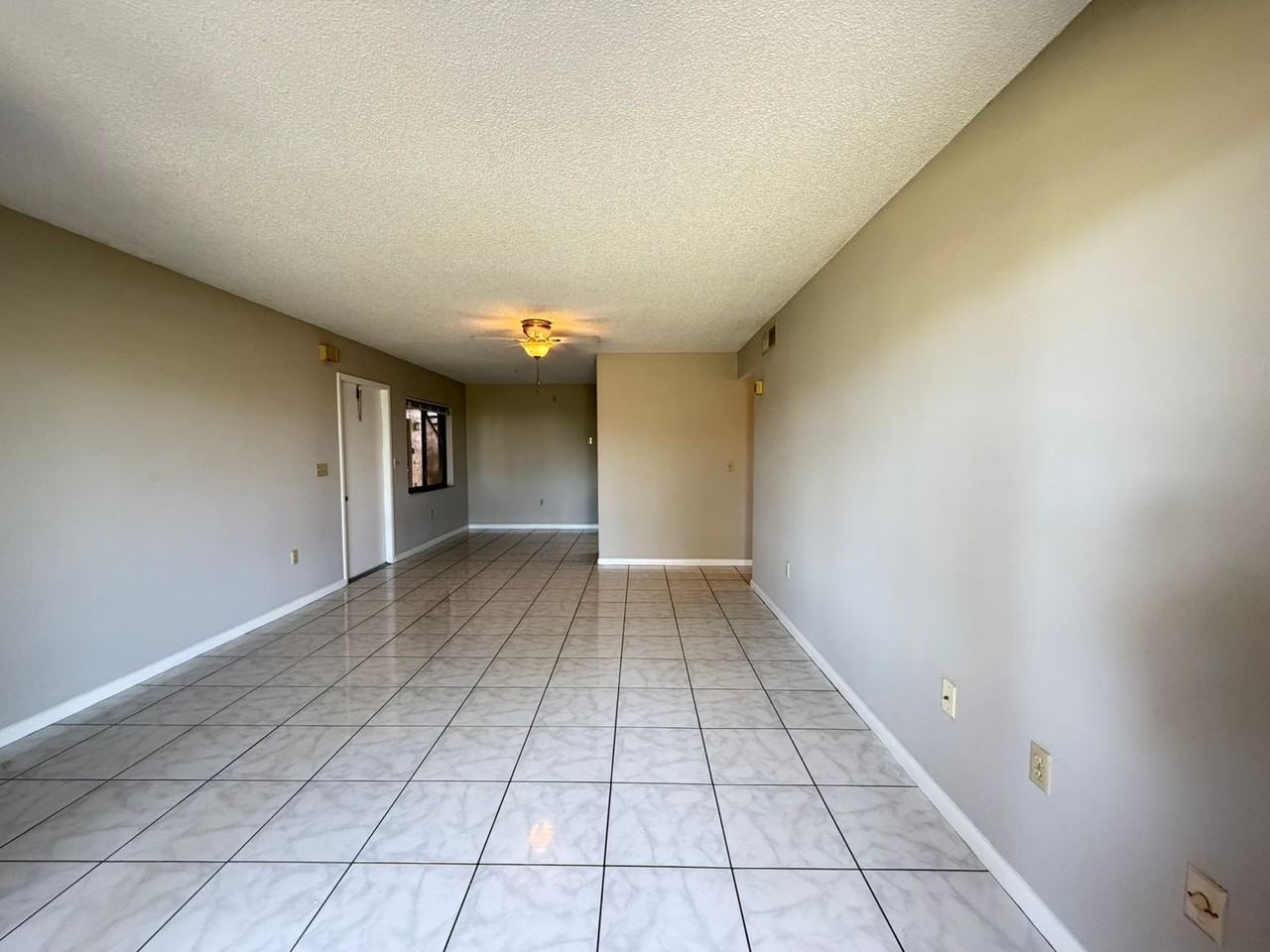 5175 Vineland Rd #B105 - Photo 5 of 23