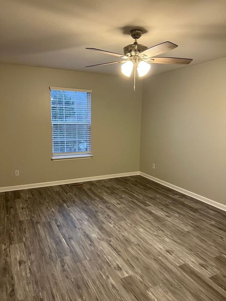 5993 Old Dayton Pike - Photo 2 of 12