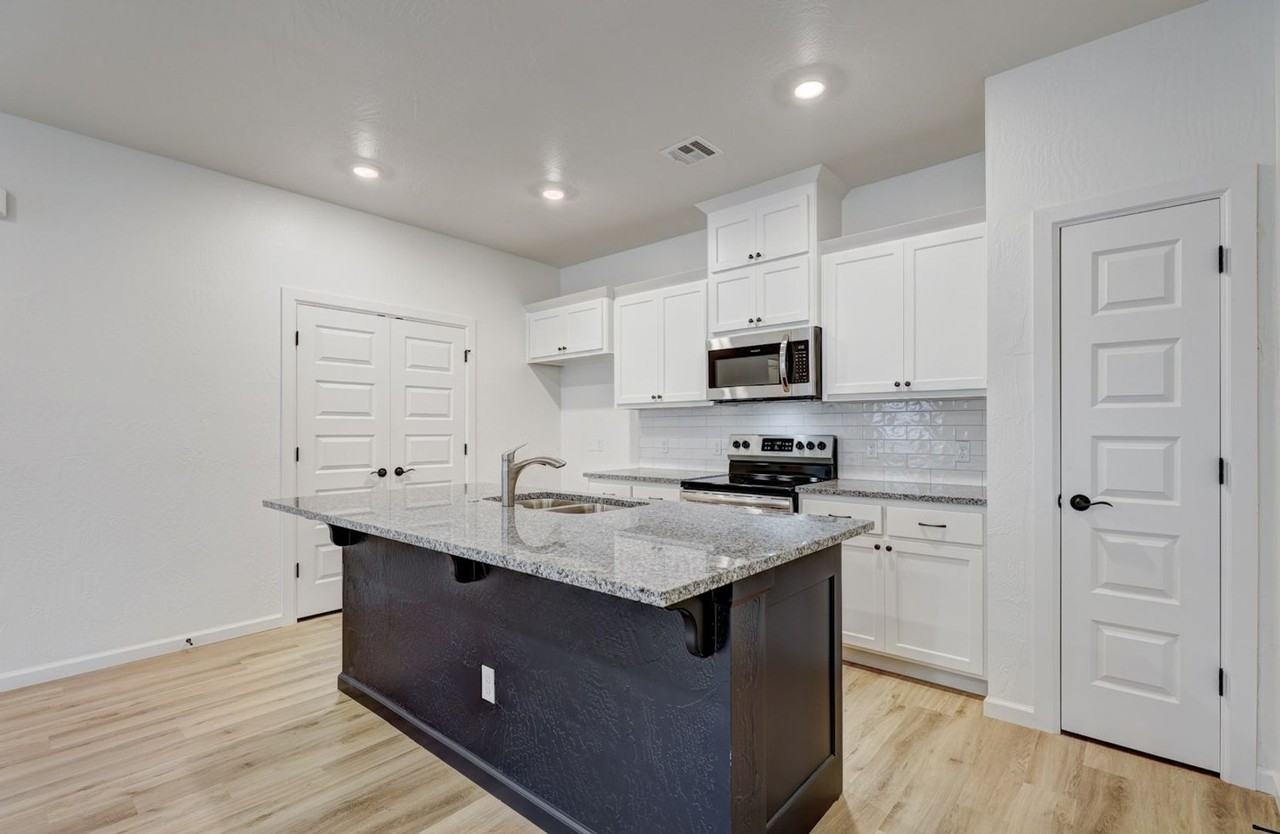 1129 Carpe Diem Ct - Photo 4 of 14