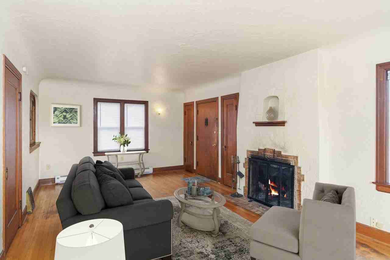 Baran (2018 11th St.) - Photo 5 of 43