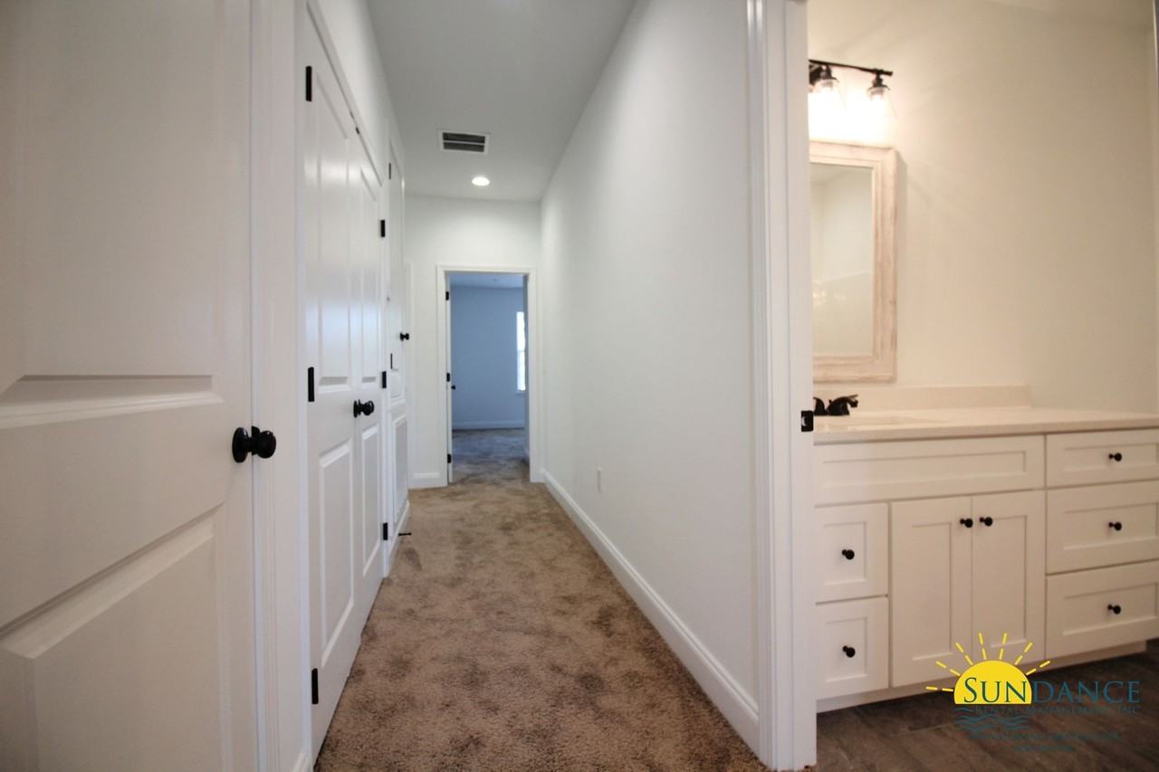 12 Alder Ave Se - Photo 7 of 17