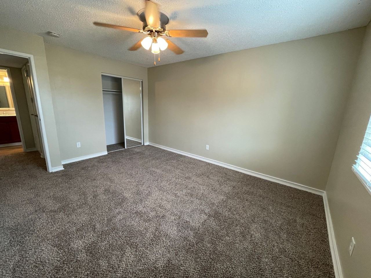 48-01 Mission Ridge - Photo 3 of 12